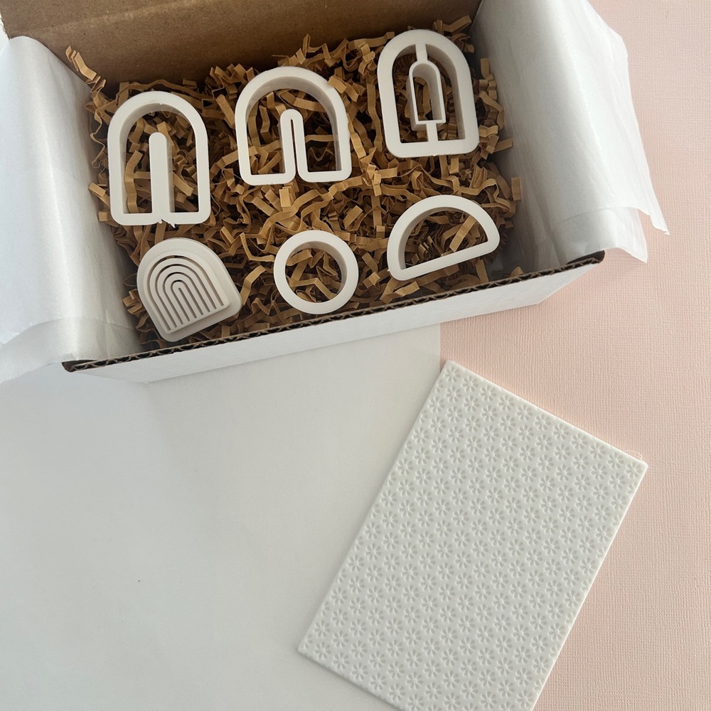Premium Earring Clay Cutter & Texture Stamper Starter Kit; 7 Piece- New